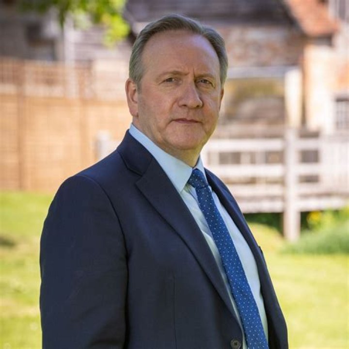Neil Dudgeon - Bio, Age, height, Wiki, Facts and Family