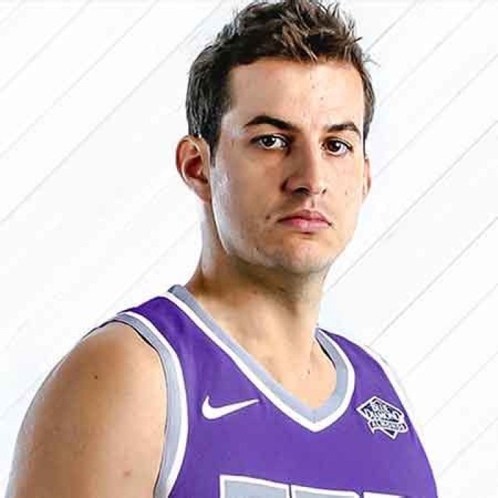 Nemanja Bjelica Bio-salary, net worth, married, wife, children, relationship, stats, contract, nationality, age, family