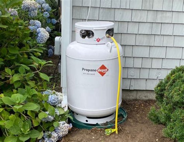 Never Use a Propane Tank on Your Grill For This Long, Experts Warn