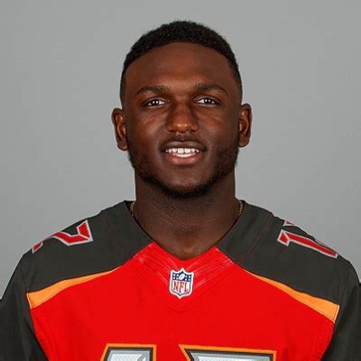 NFL player Chris Godwin Contract and Salary 2020; Who is his Girlfriend?