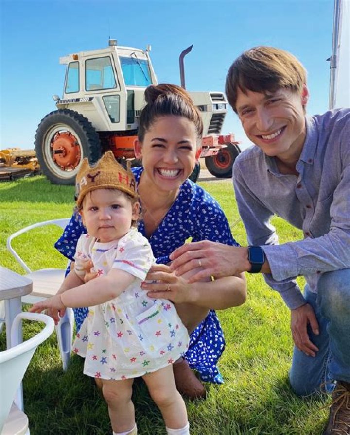 Nick Hagen (Molly Yeh Husband) Net Worth, Age, Farm