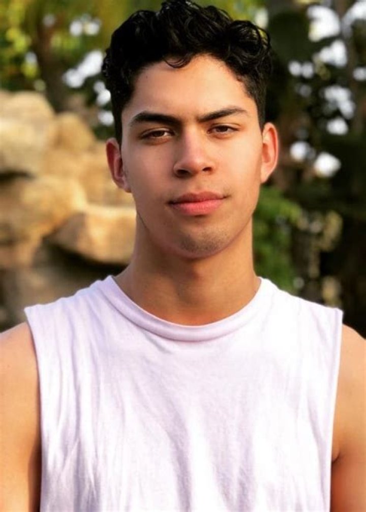 Niko Guardado Height, Weight, Age, Girlfriend, Family, Facts, Biography