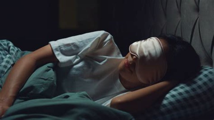 Oprah Wakes Up Without an Alarm Clock—Here's How You Can, Too