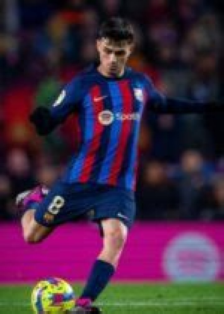 Pedri (Soccer Player) Height, Weight, Age, Facts, Father