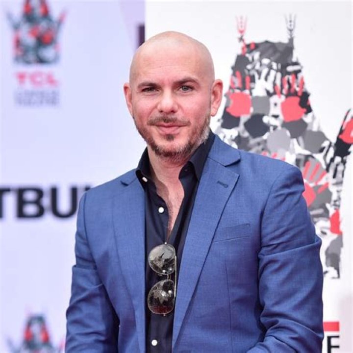 Pitbull Height, Weight, Age, Girlfriend, Family, Facts, Biography