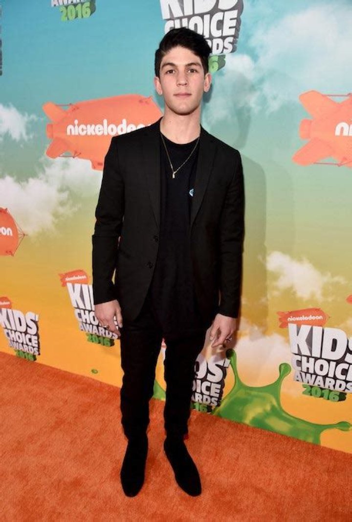 Rahart Adams Height, Weight, Age, Girlfriend, Family, Facts, Biography