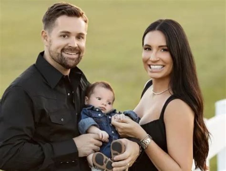 Ricky Stenhouse Jr. Height, Weight, Age, Girlfriend, Family, Biography