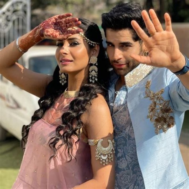 Roopam Sharma Height, Weight, Age, Boyfriend, Biography