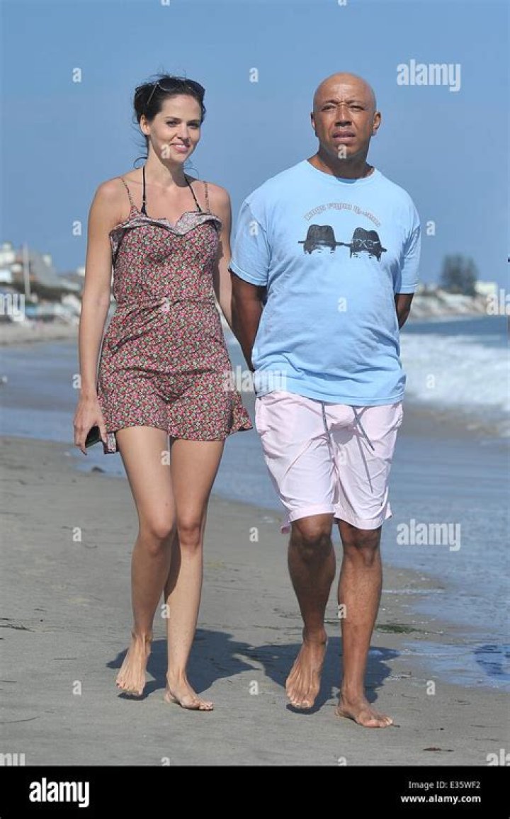Russell Simmons’ Girlfriend In 2 Hana Nitsche, His New Wife?
