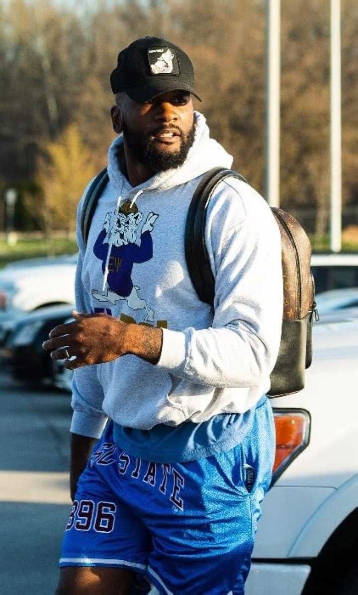 Shaquille Leonard Height, Weight, Age, Girlfriend, Children