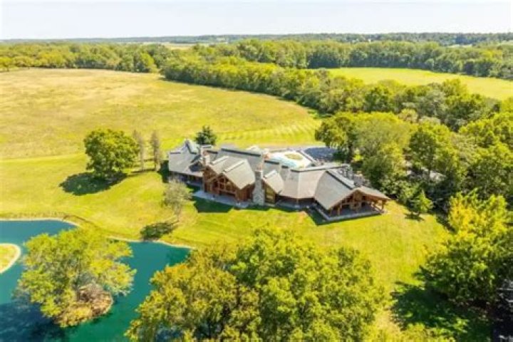 Sir Cliff Richard's Selling $6.9 Million Vineyard Estate