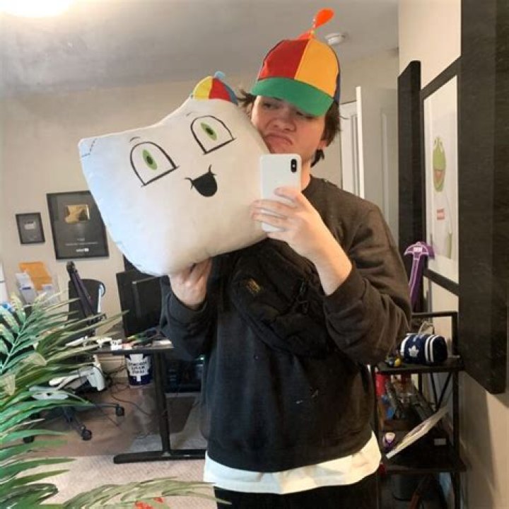 SMii7Y - Bio, Age, Wiki, Facts and Family