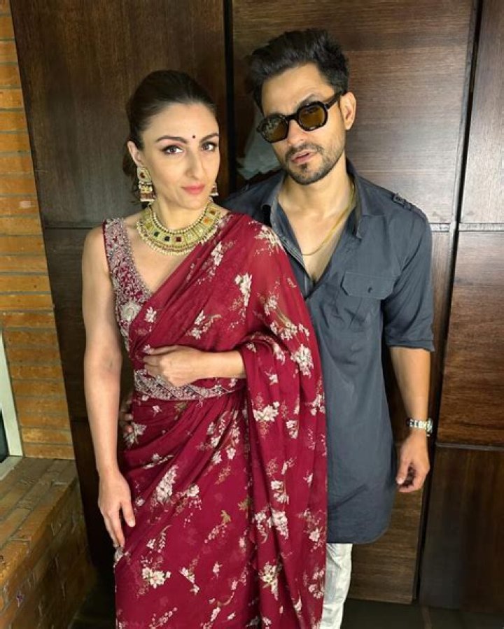 Soha Ali Khan Height, Weight, Age, Family, Spouse, Education, Biography