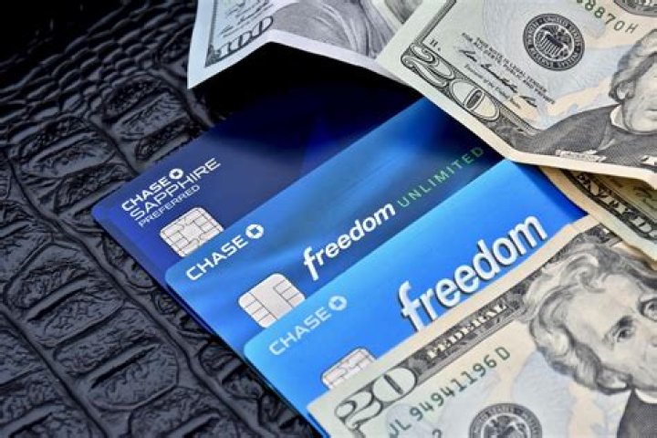 The 8 Best Cashback Credit Cards for Everyday Purchases
