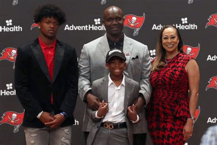Todd Bowles' Wife Taneka Bowles Biography (Married Life, Family, Children, Affair, Divorce)