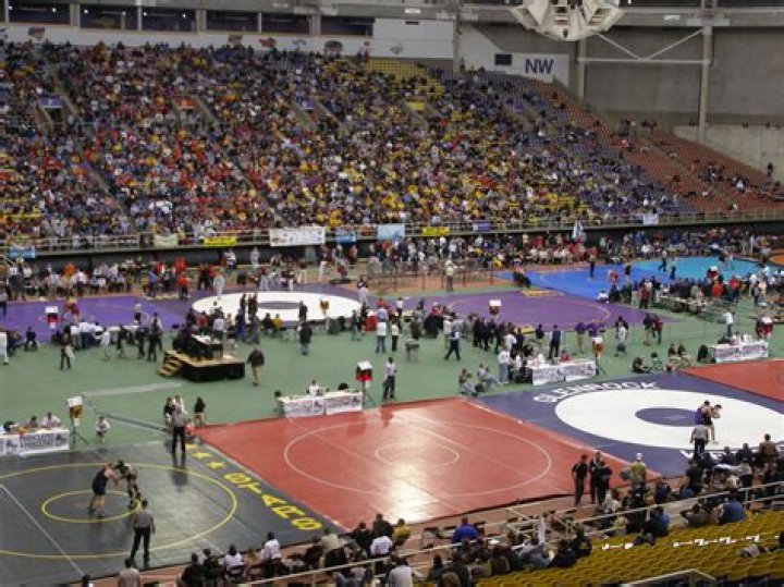 UNI-Dome Attracting Superstars Once Again