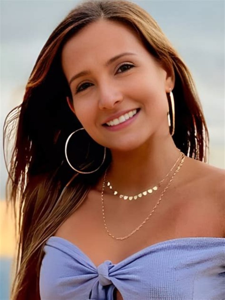 Veronica Weffer - Biography, Age, Wiki, Spotify, TikTok, Facebook, Facts and Family