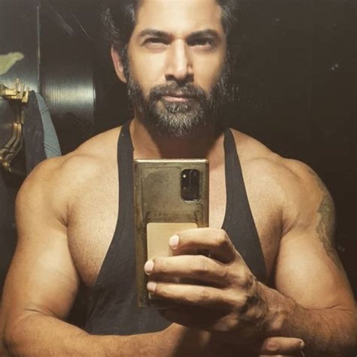 Vivan Bhatena Height, Weight, Age, Spouse, Children, Facts, Biography