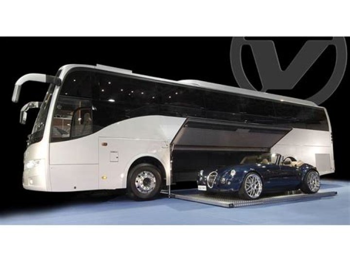 Volkner Mobil Performance Bus