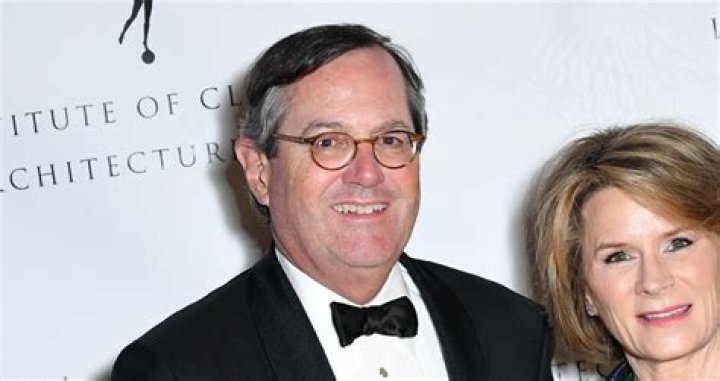 Warren Stephens Net Worth | Celebrity Net Worth