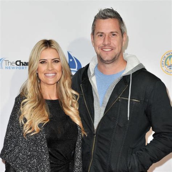 Who is Andreas Munoz Dating Now?
