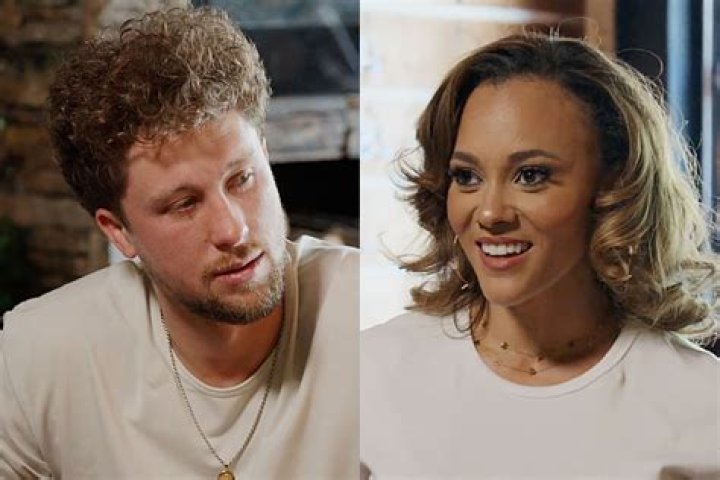 Who is Ashley Moss Dating Now?