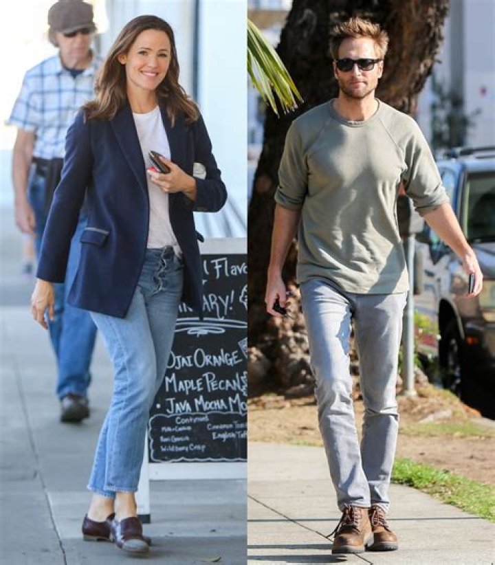 Who is Aura Cristina Geithner Dating Now?