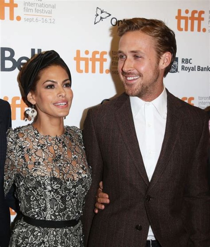 Who is Derek Ryan Dating Now?