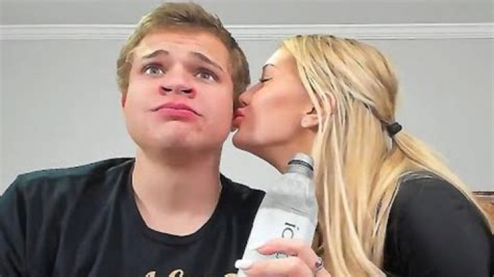 Who is Drew Beckie Dating Now?