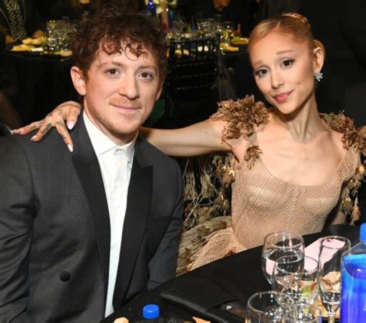 Who is Elissa Slater Dating Now