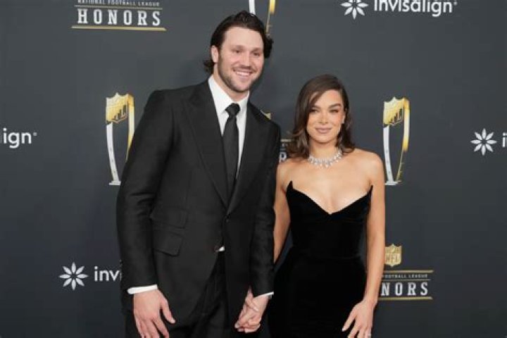 Who is Josh Paler Lin Dating Now?