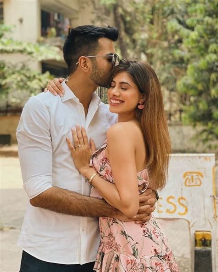 Who is Malvika Sitlani Dating Now