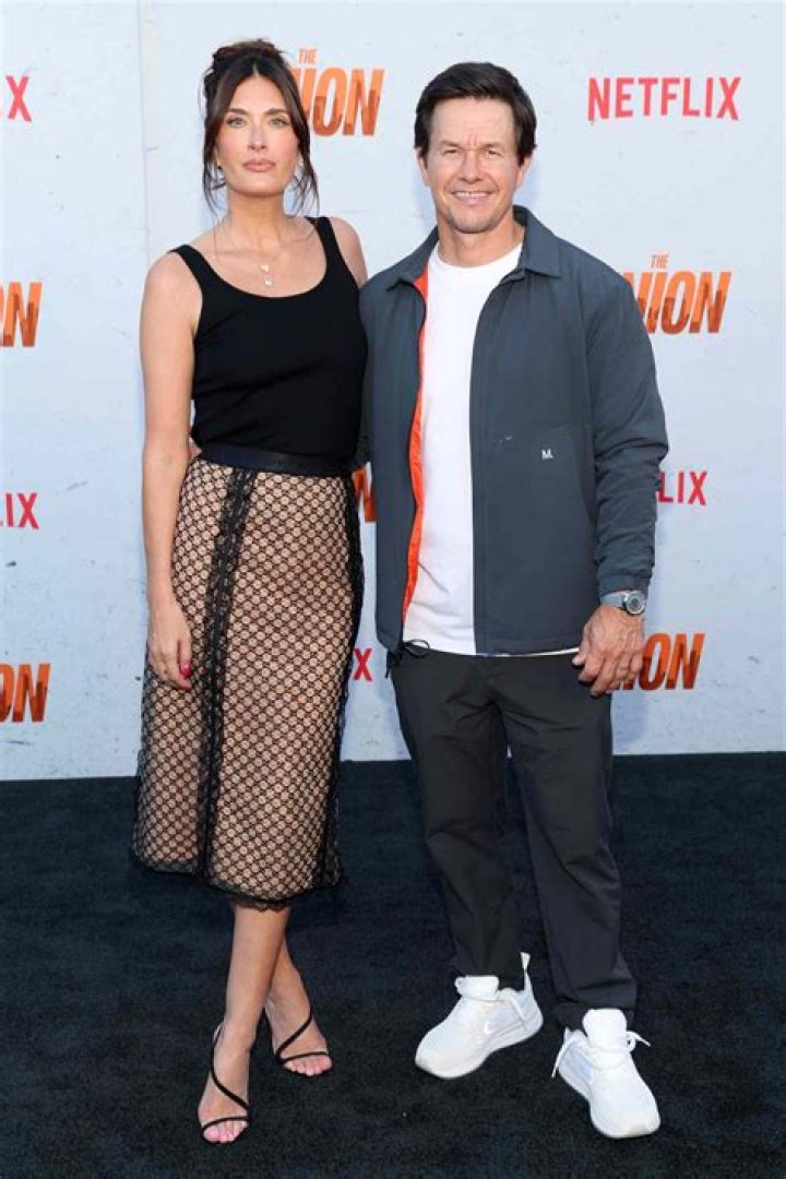 Who is Mark Umbers Dating Now