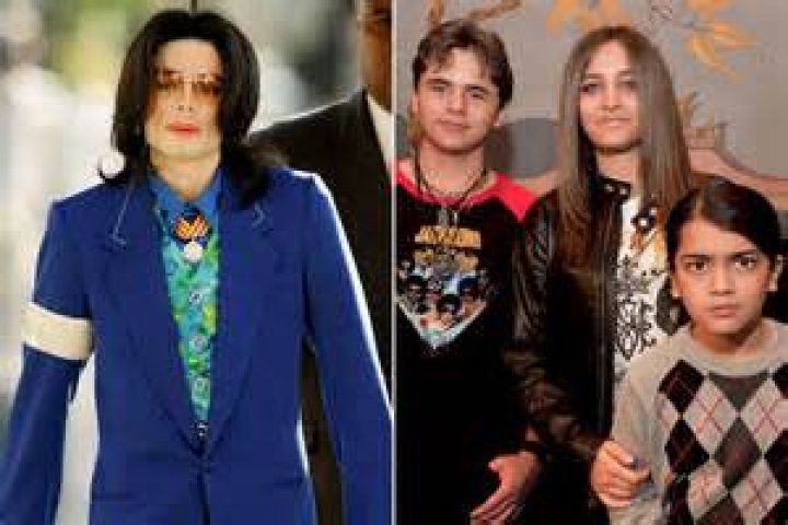 Who is MJ xoxo Dating Now?