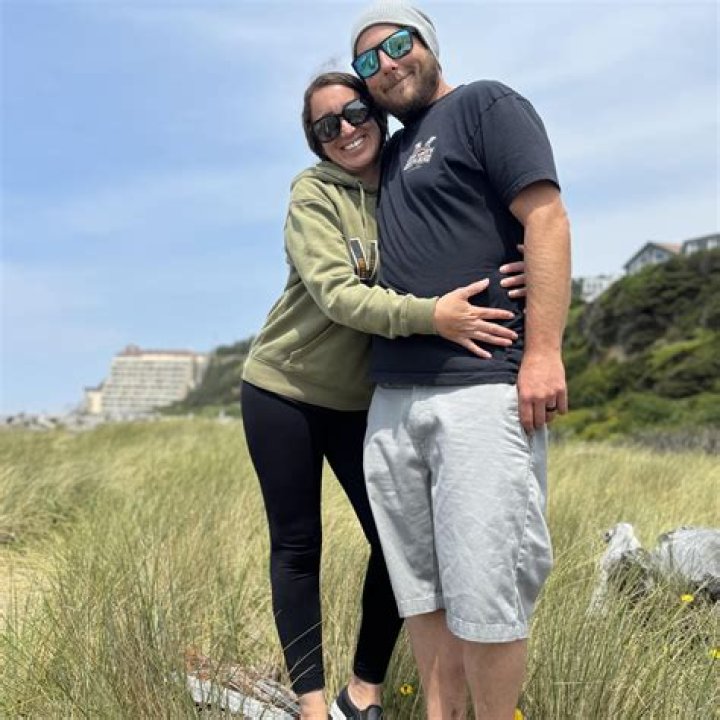 Who is Rox Brown Dating Now
