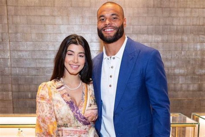 Who is Sarah Harris Dating Now?