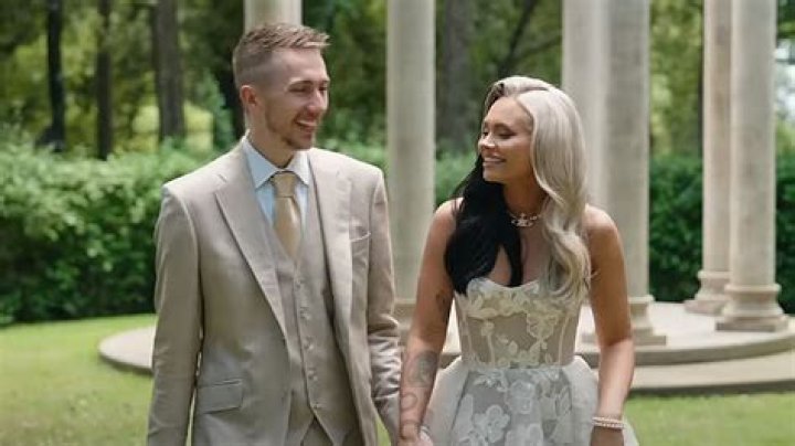 Who is Talia Favia Dating Now