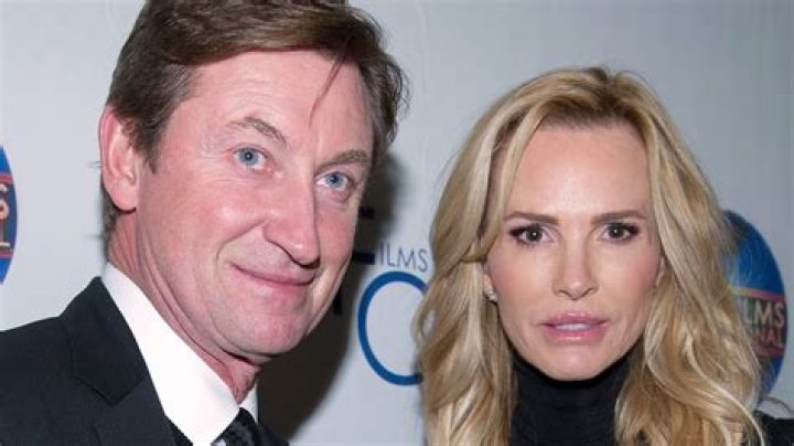 Who is Wayne Chrebet Dating Now