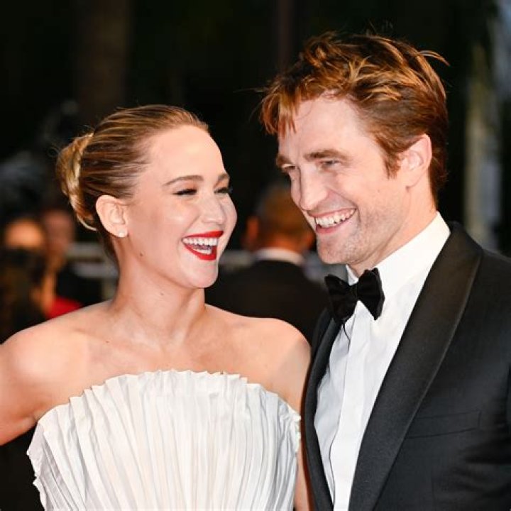 Why Reese Witherspoon Said Kissing Co-Star Robert Pattinson "Wasn't Pleasant"