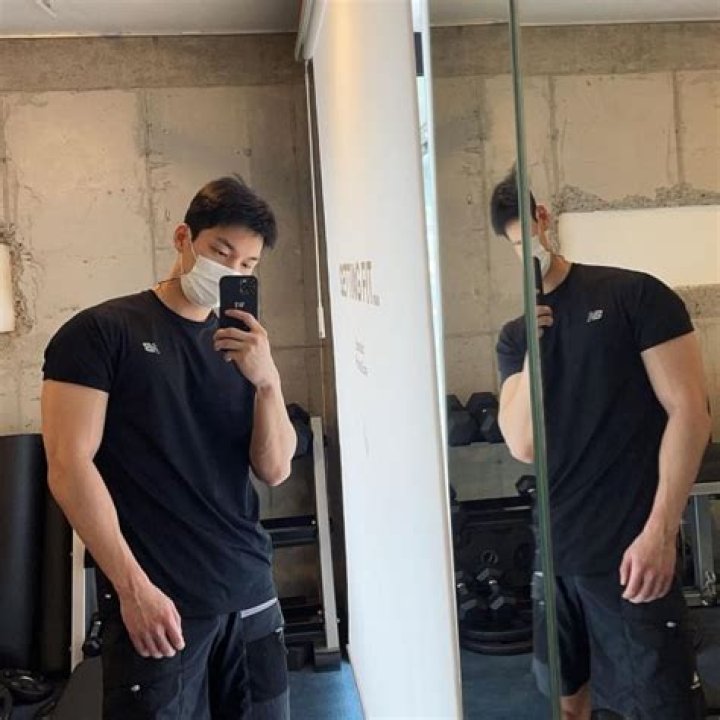Wi Ha-joon Height, Weight, Age, Girlfriend, Family, Facts, Biography