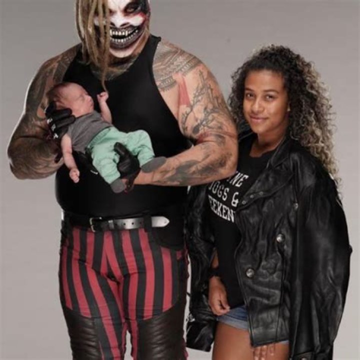 WWE Superstar Windham Lawrence Rotunda's Ex-wife Samantha Rotunda Bio, Salary, Net Worth, Career, Divorce, Current relationship, Facts
