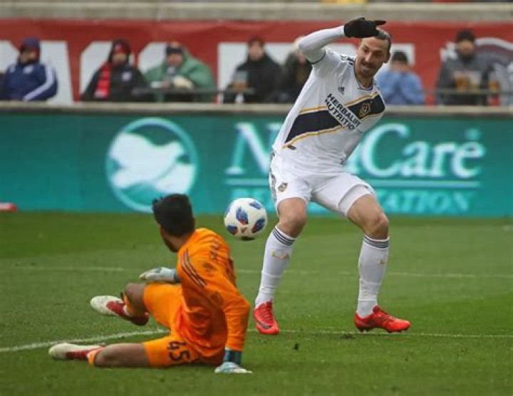 Zlatan Ibrahimovic Is Taking A 95 Percent Pay Cut To Play For The L.A. Galaxy