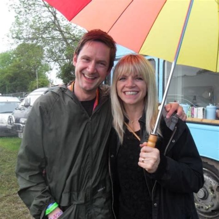 Zoe Ball Height, Weight, Age, Boyfriend, Family, Facts, Biography